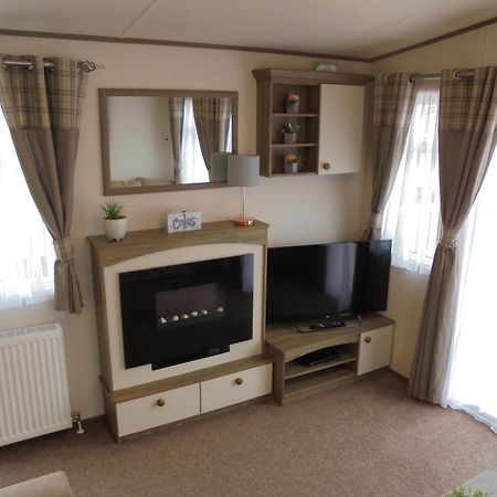 The Grange Ingoldmells: Elan 6 Berth, Central Heated, Wrap Around Decking Extérieur photo